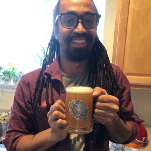 Meet your Posher, Avery